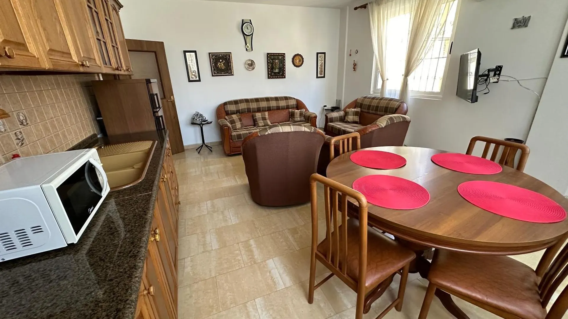 Azalea Apartment Durres